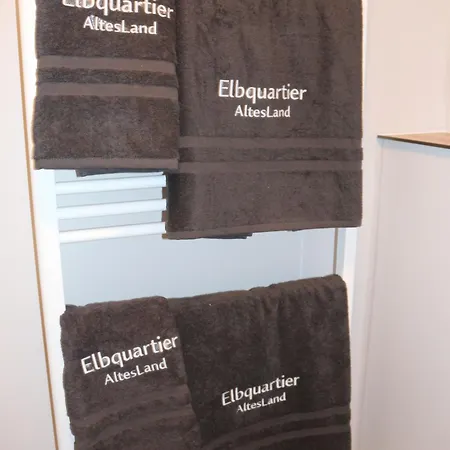 Elbquartier Altesland 게스트하우스 3*